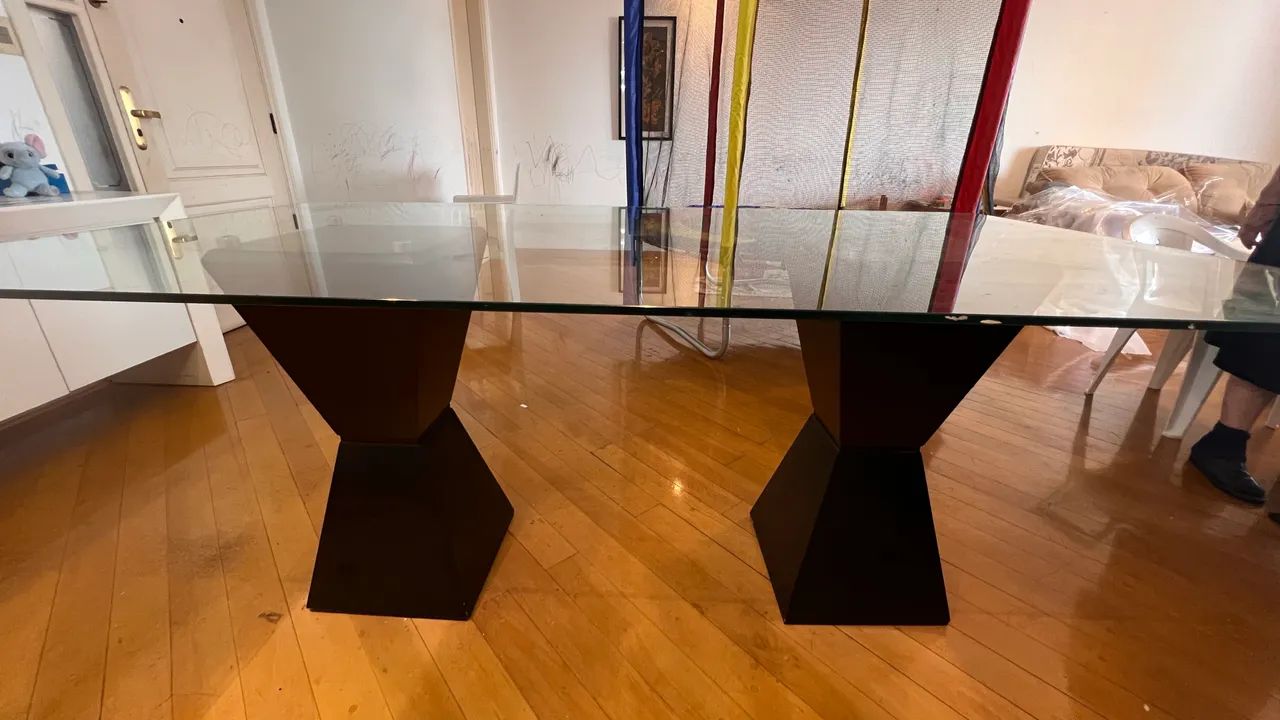 Mesa de Jantar com Tampo de Vidro e Base em Ébano - 1,80m x 1m - Foto 3