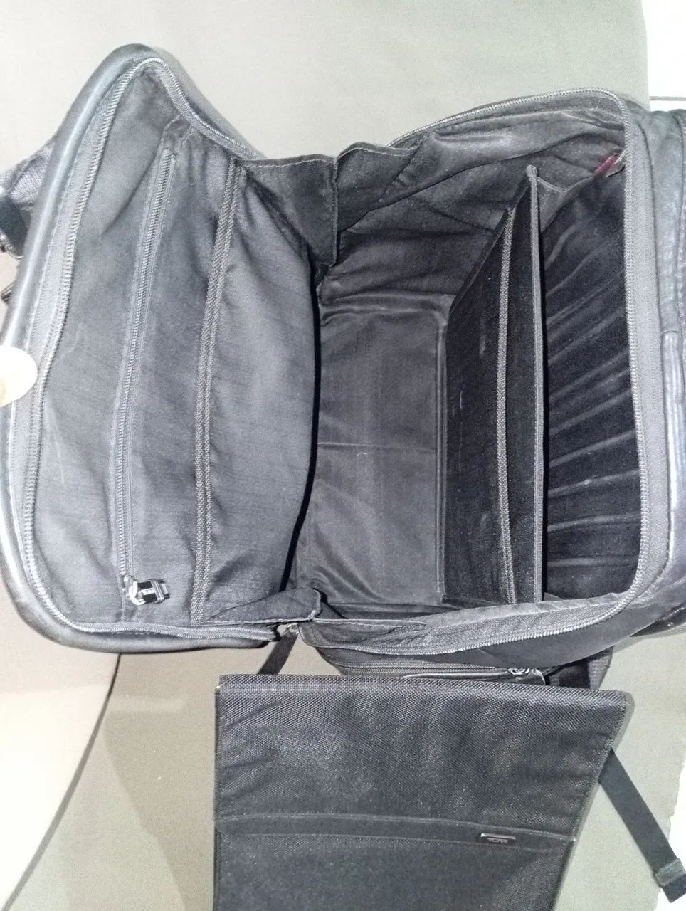 MOCHILA DE COURO LEGÍTIMO TUMI  - Foto 4