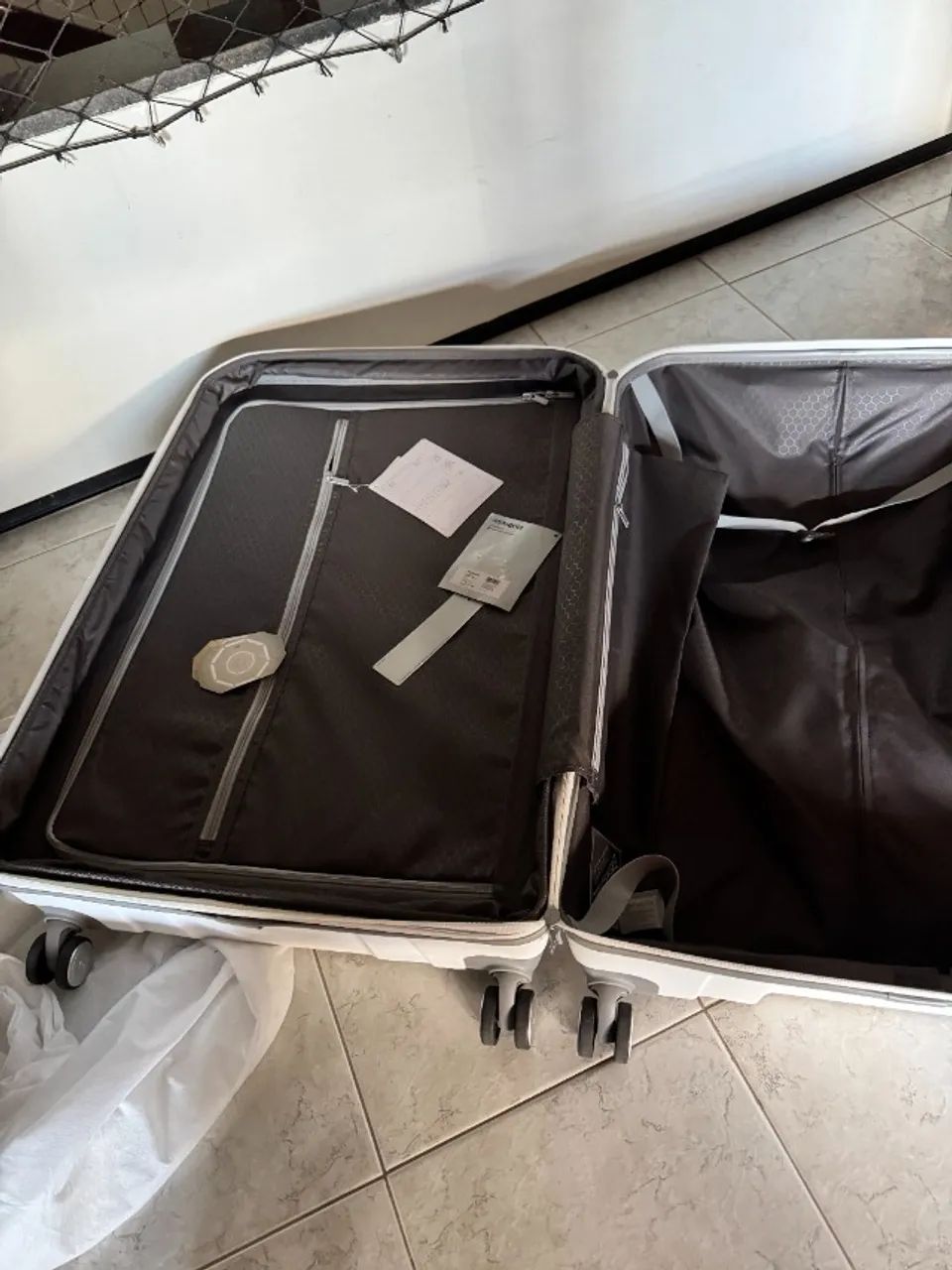 Mala de Viagem Grande Samsonite Nova - Foto 4