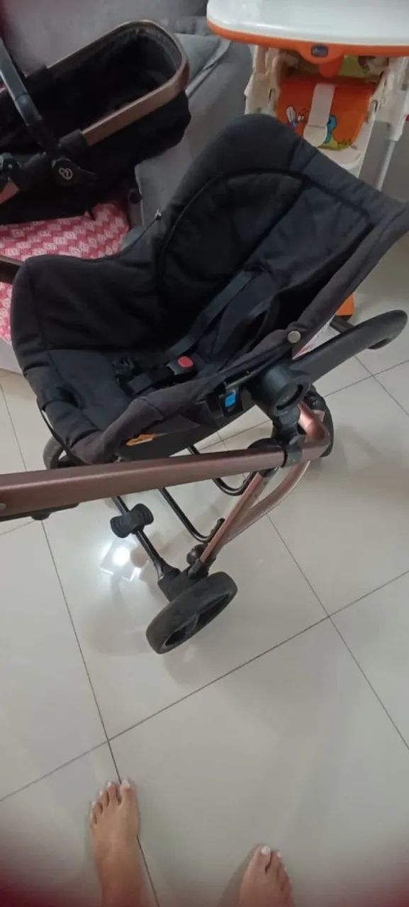 Carrinho de bebê Galzerano berço Moisés e bebê conforto  - Foto 4