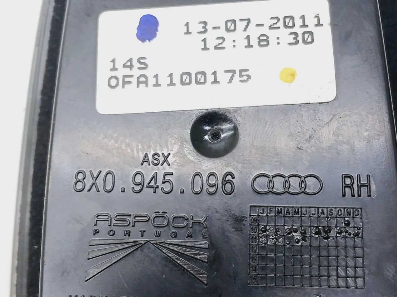 Luz Cortesia Direita Porta Malas Audi A1 1.4 Tfsi 2011 2012  - Foto 6