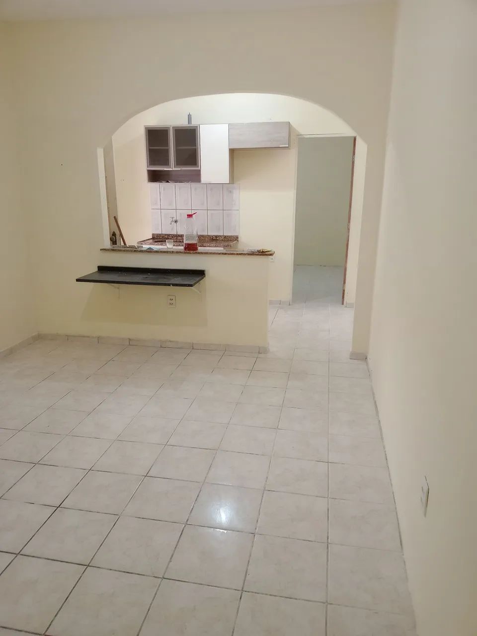 Alugo kitnet em Bairro Expedito 