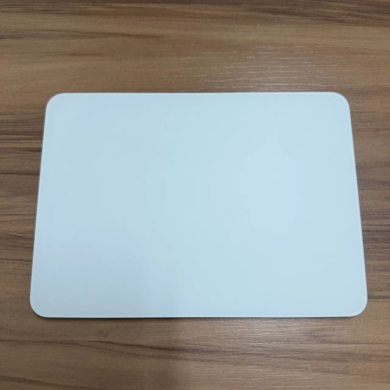 Apple Magic Trackpad USB-C - Periféricos e Acessórios de