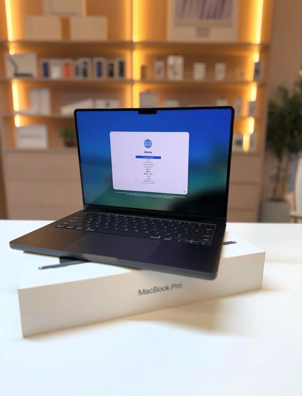 MacBook M5 Max 2TB 36 Ram NOVO  - Foto 2