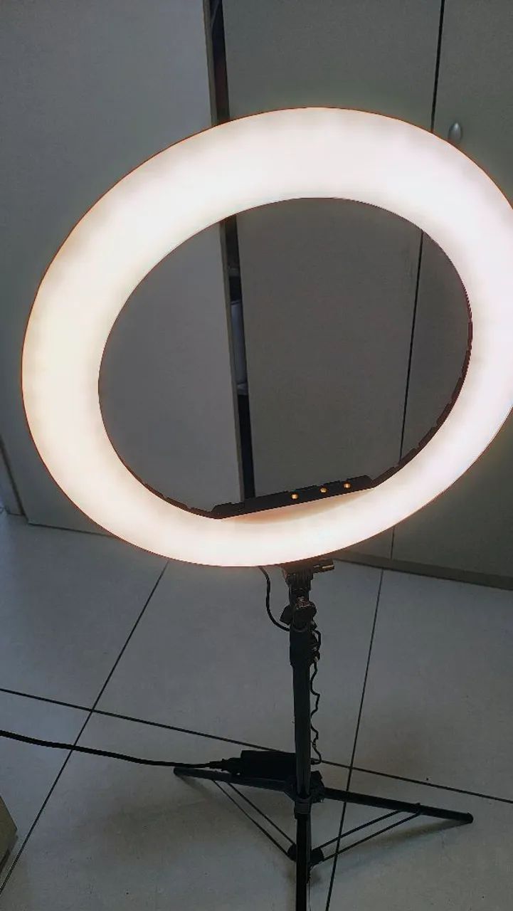 Tripé com luz  - Foto 5