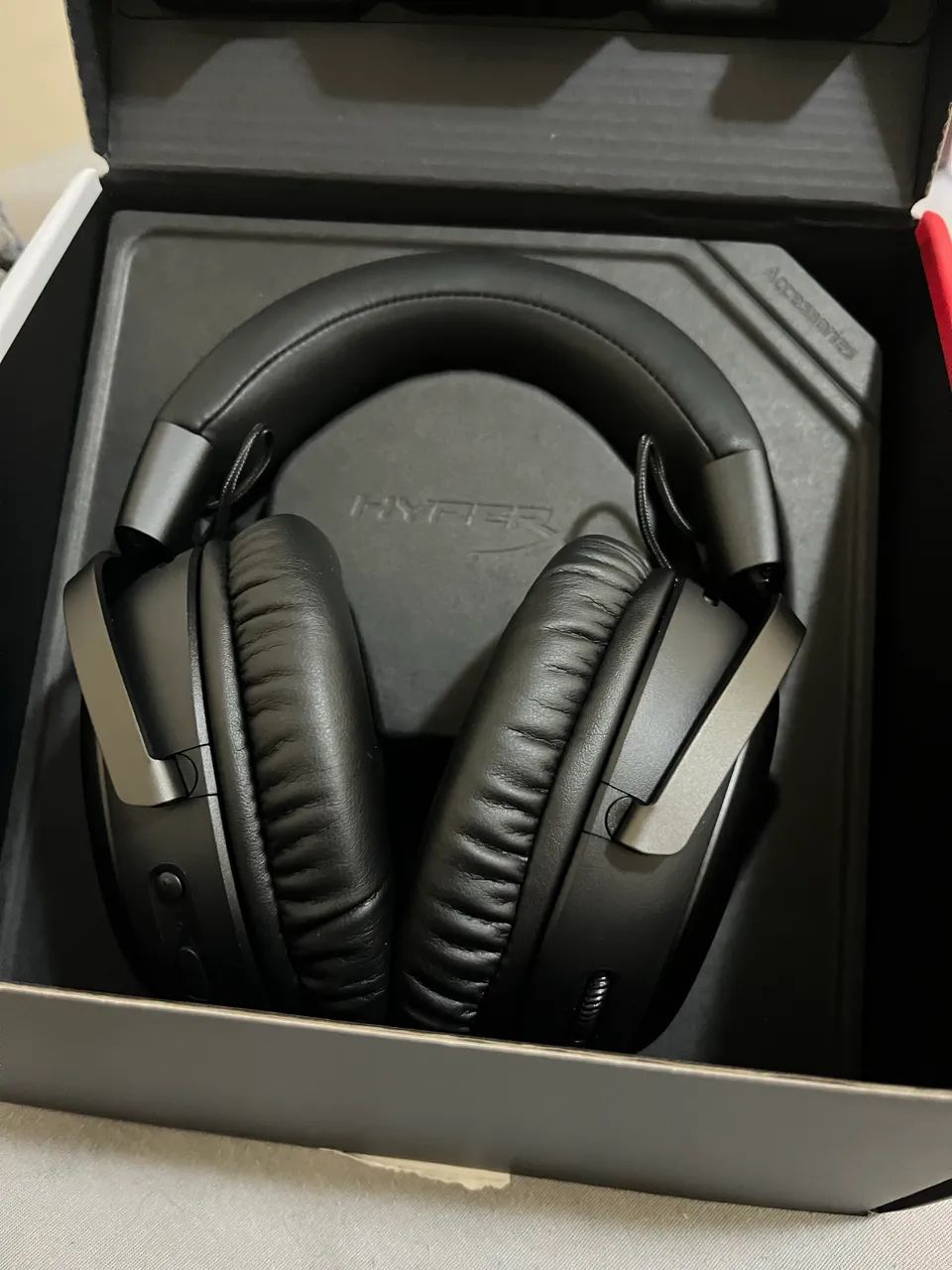 HyperX Cloud III Wireless - BRAND NEW + WARRANTY