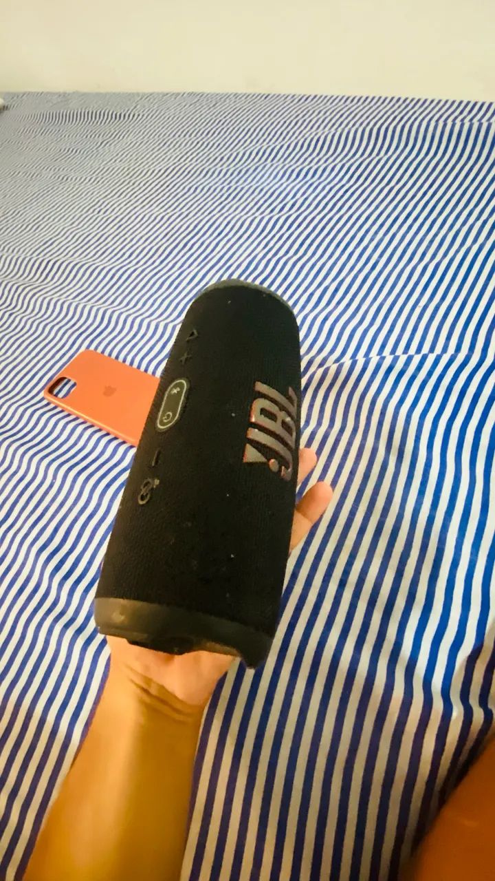 Jbl charge 5 aprova de água  - Foto 2