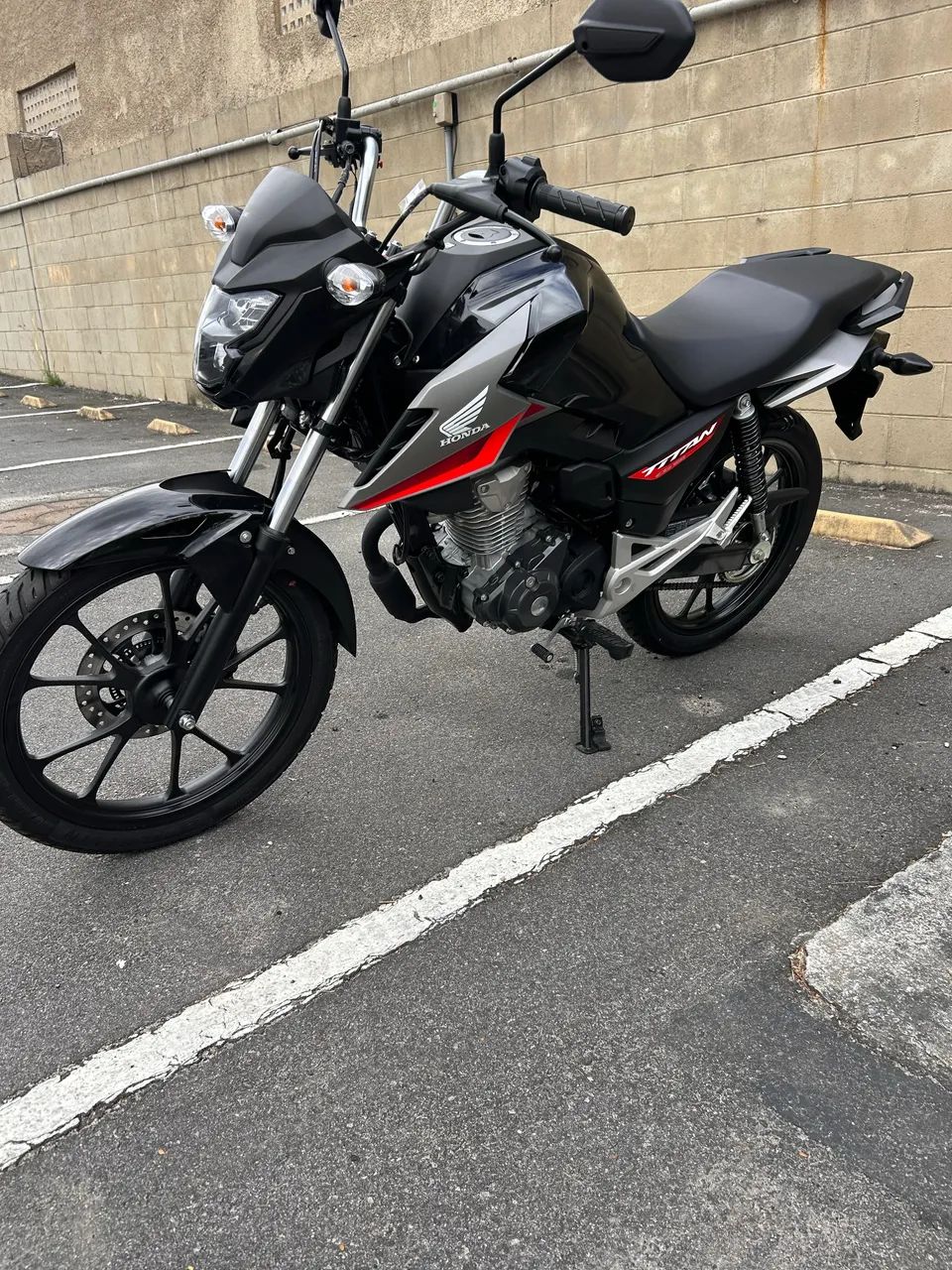 Titan zero km ipva e emplacamento grátis  - Foto 4