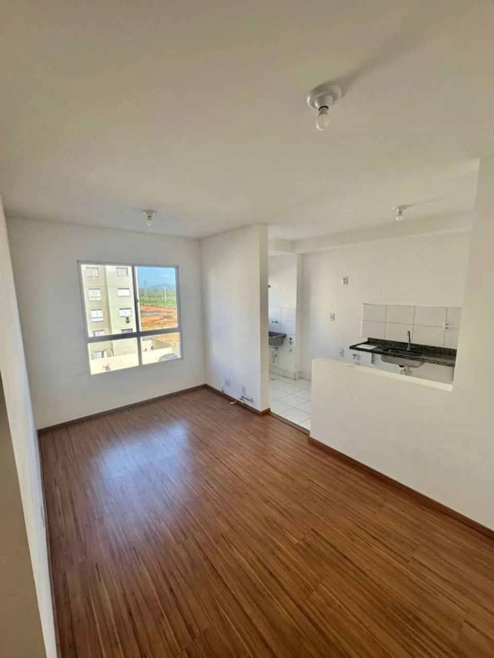 Apartamento no Vista do Vale, 2 quartos sendo 1 com closet