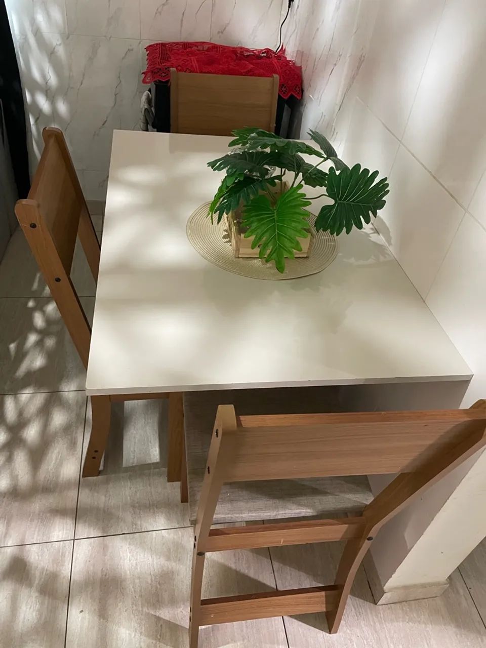 Mesa 3 cadeiras