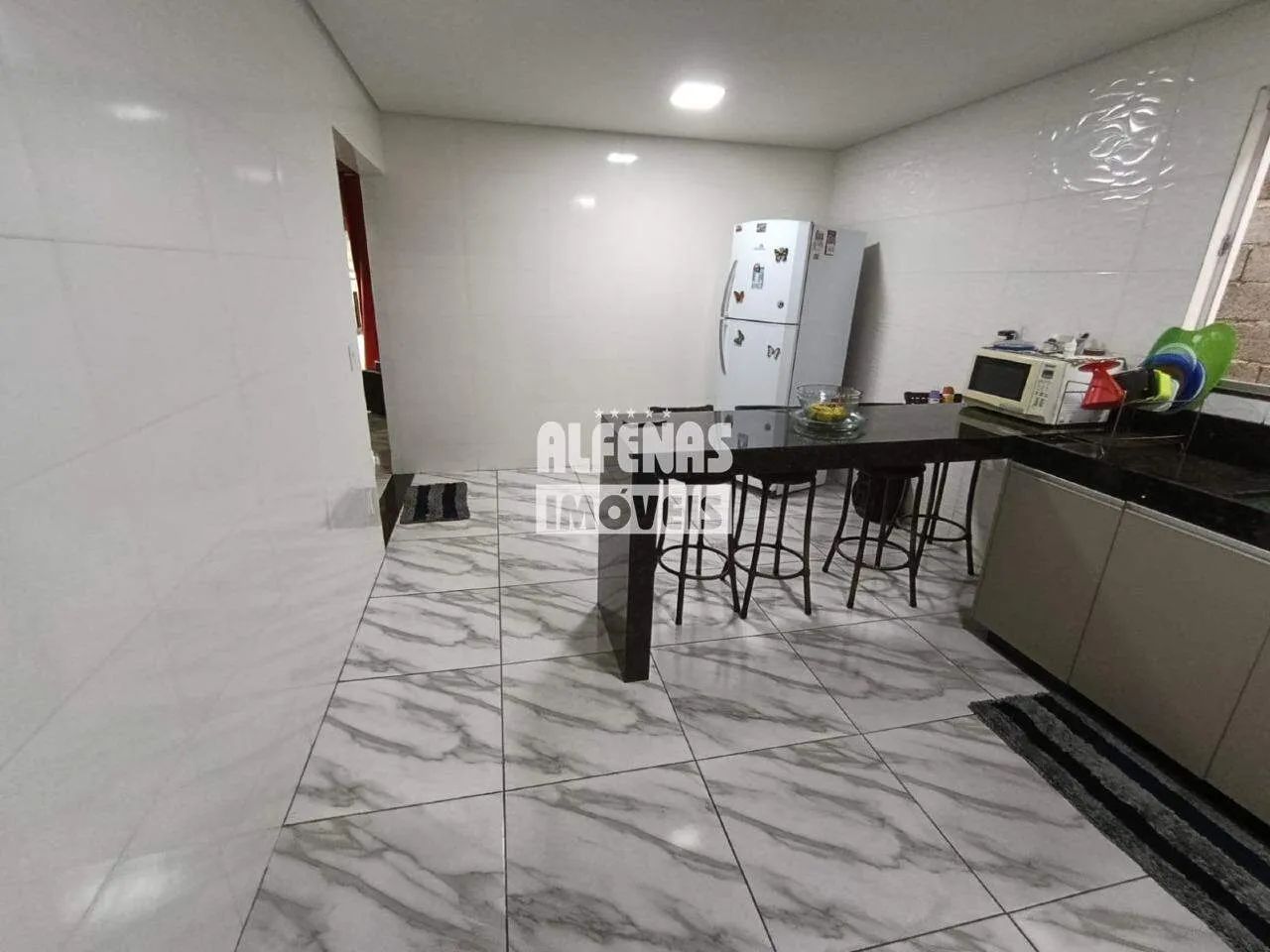 Casa à venda 2 quartos no Bairro OITIS