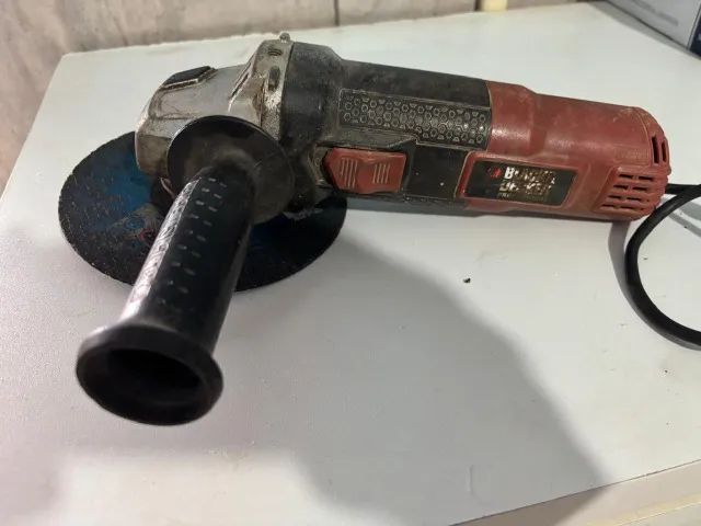Esmerilhadeira Angular 115mm BLACK+DECKER 