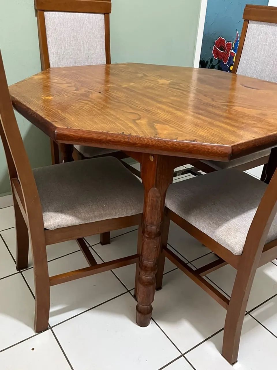 Mesa Madeira com 4 cadeiras - Foto 2