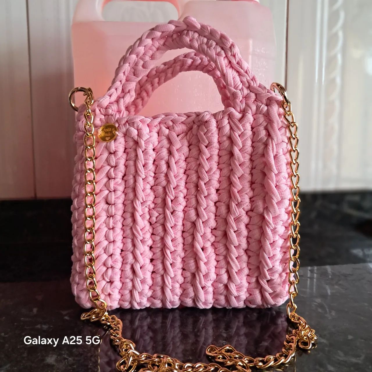 Bolsinha de croche  infantil produto feiyo a mão 