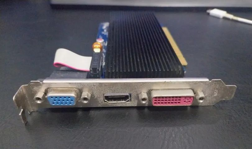 Geforce 8400 GS 1Gb - Foto 2