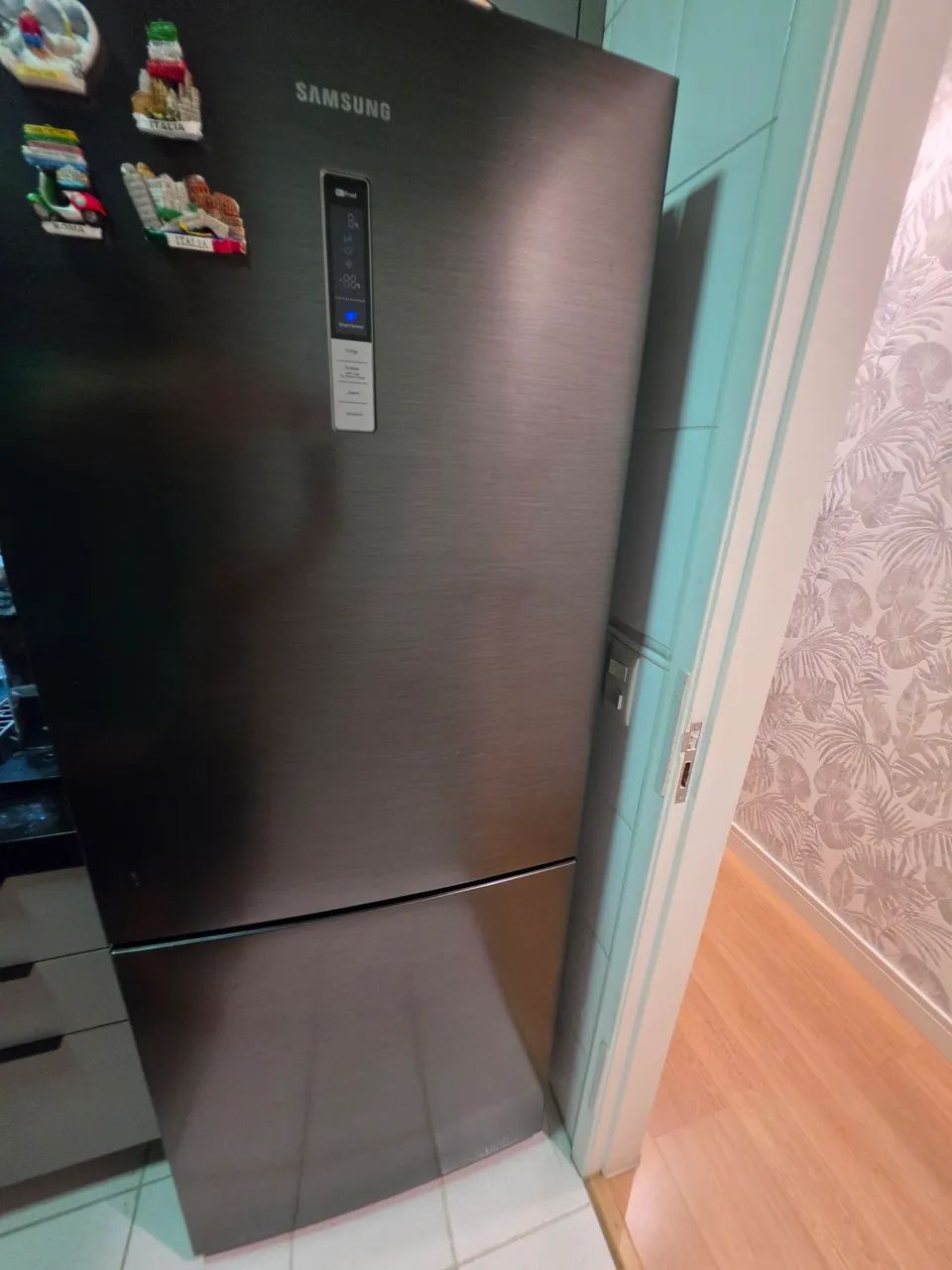 GELADEIRA SAMSUNG INVERSE BAROSA 435L BLACK INOX C/ PRATELEORA DE VINHO EM ÓTIMO ESTADO!!!
