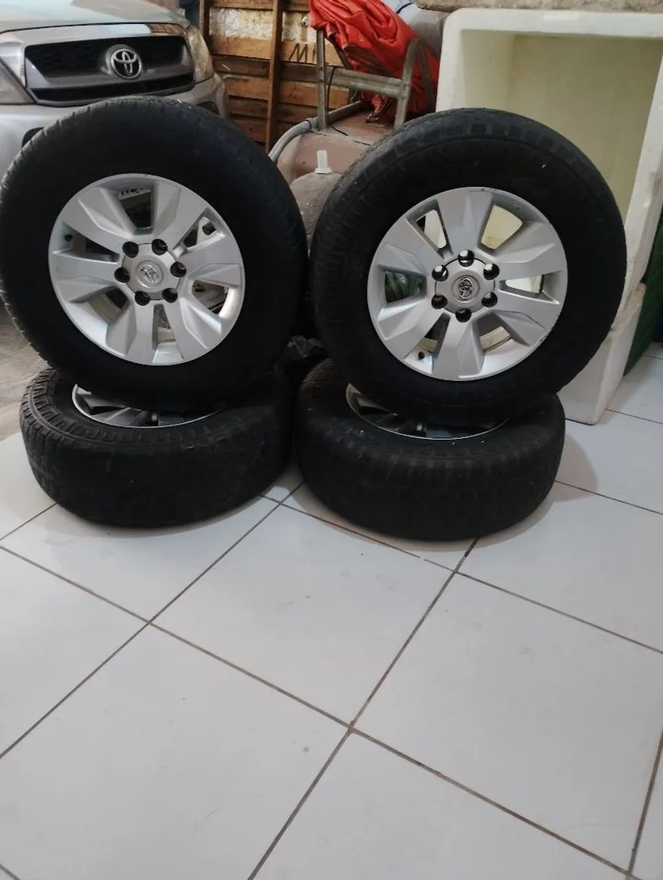 Pneus de Hilux completos - Foto 3