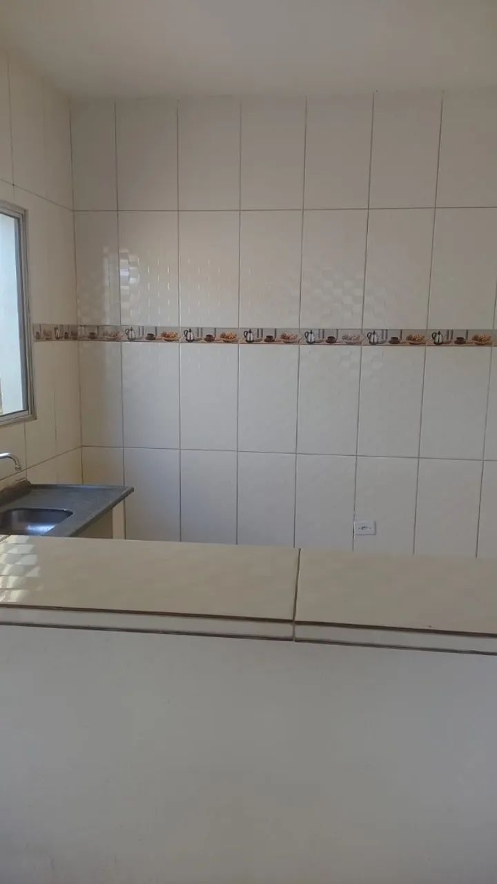 CASA 3 COMÔDOS E GARAGEM - Foto 4