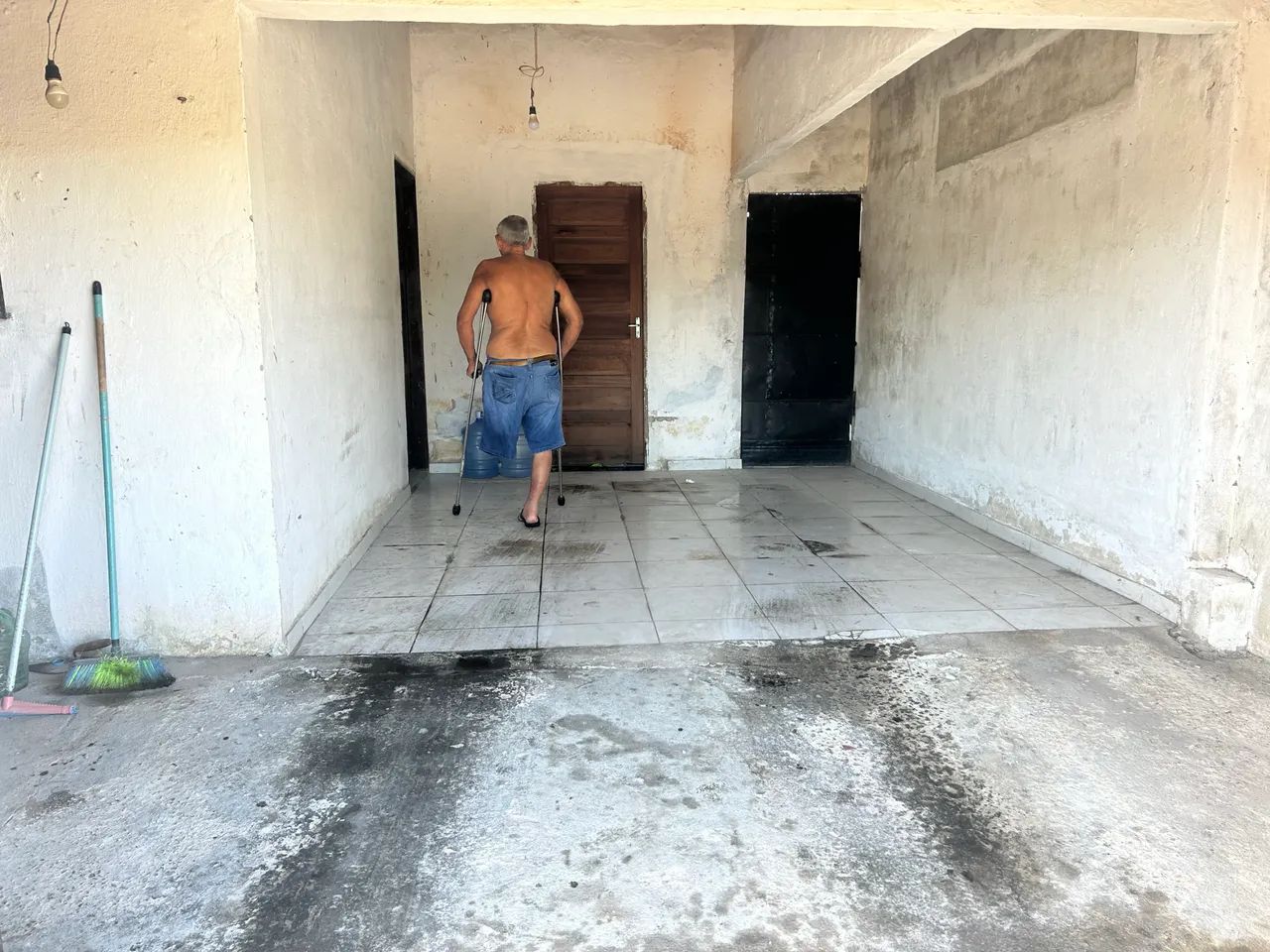 Vende-se ou troca casa no bom jardim  - Foto 3