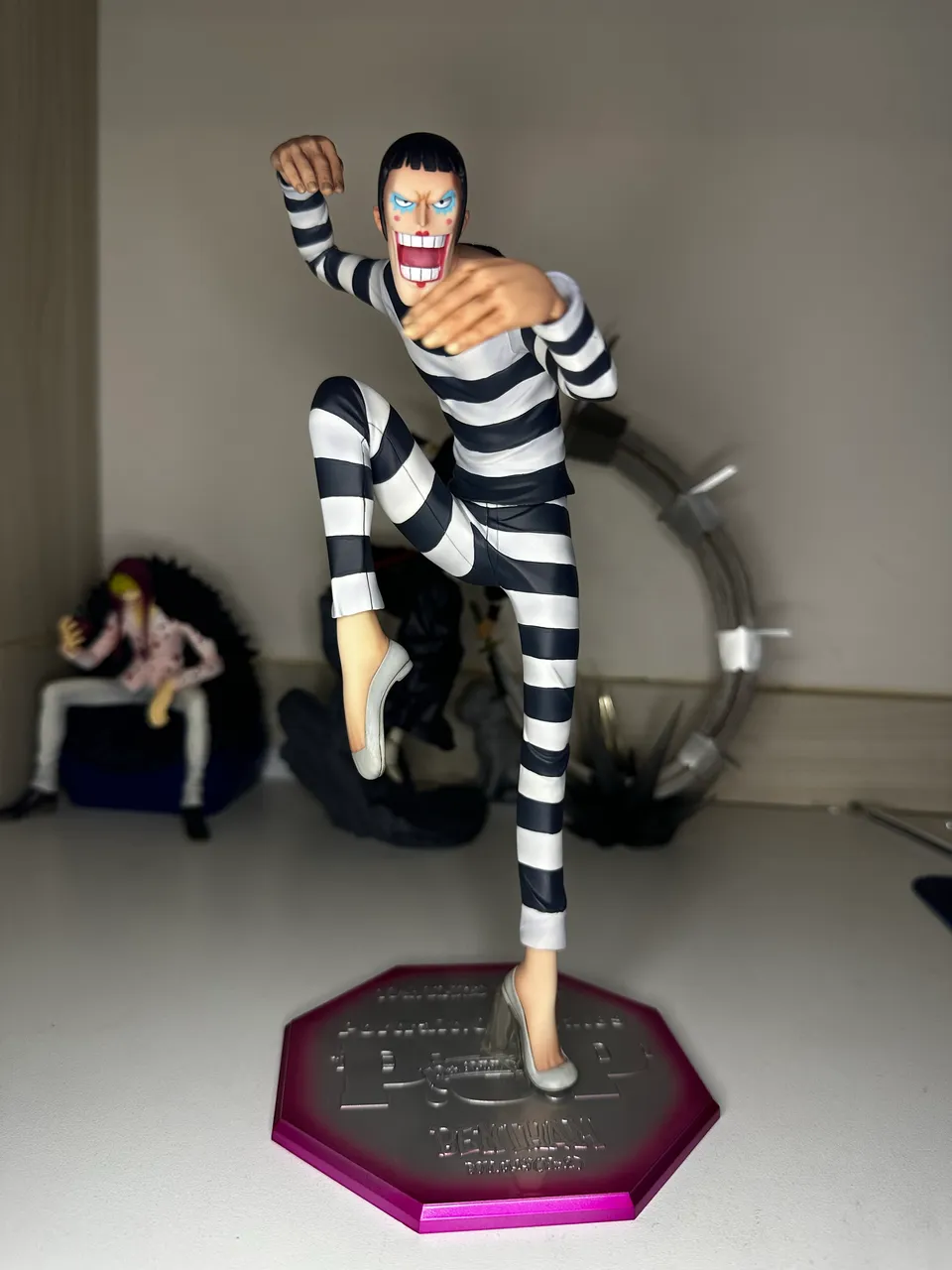 Bandai Megahouse- One Piece- Crocodile P.O.P mas maximum - Hobbies