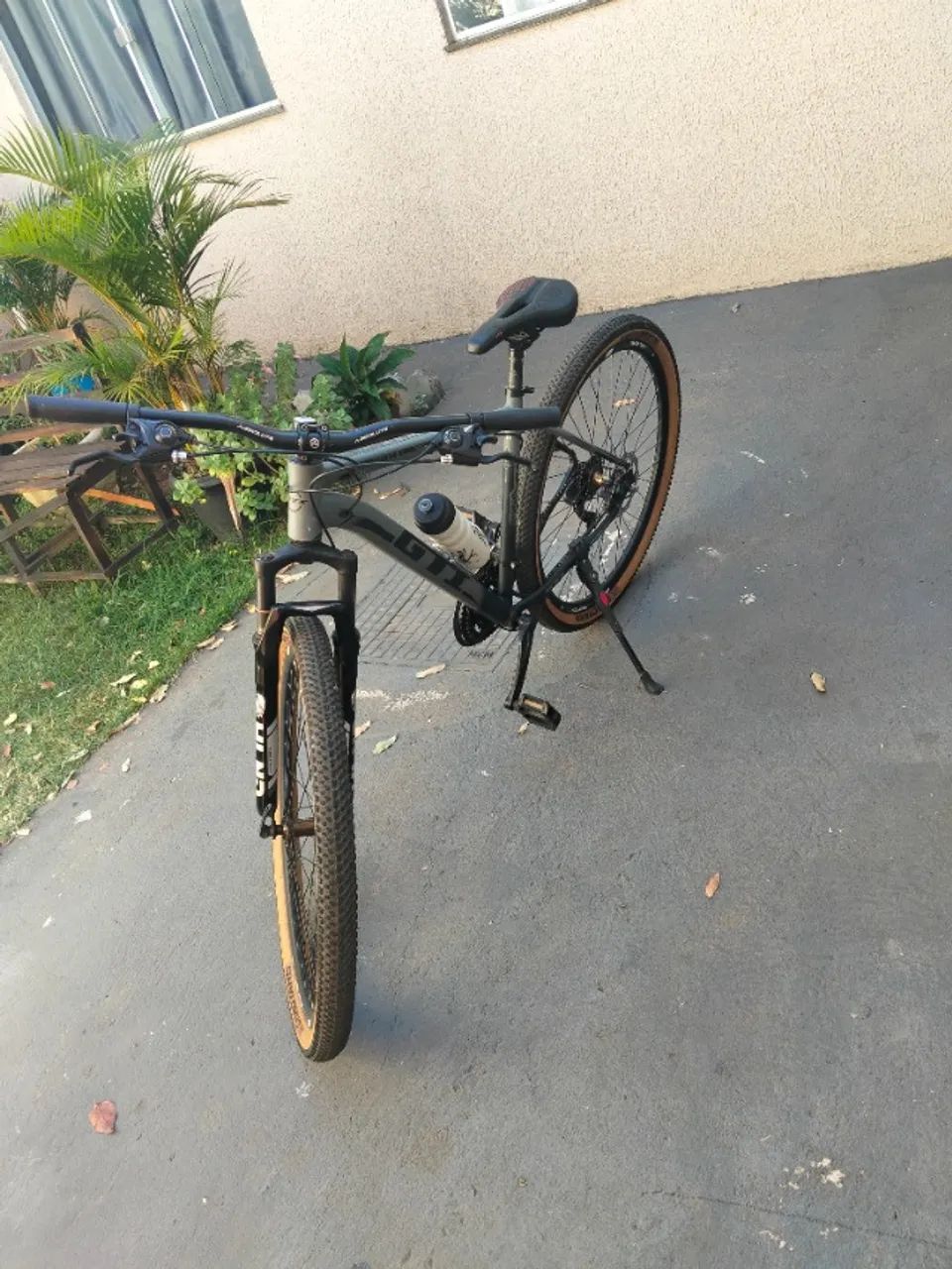Bicicleta GTS aro 29 cinza - Foto 5