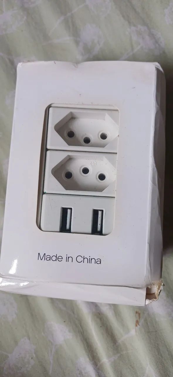 Tomada com porta USB - Foto 2