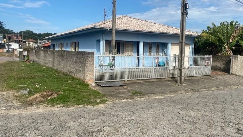 Casa a venda Alvenaria -Bairro Cabeçuda, Laguna SC 