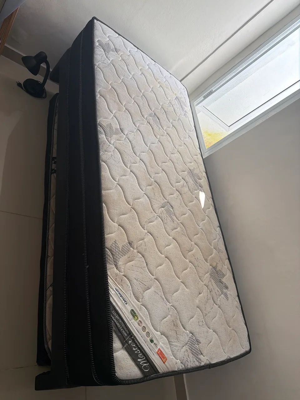 Vendo cama solteiro Ortobom box com molas e cama auxiliar  - Foto 4