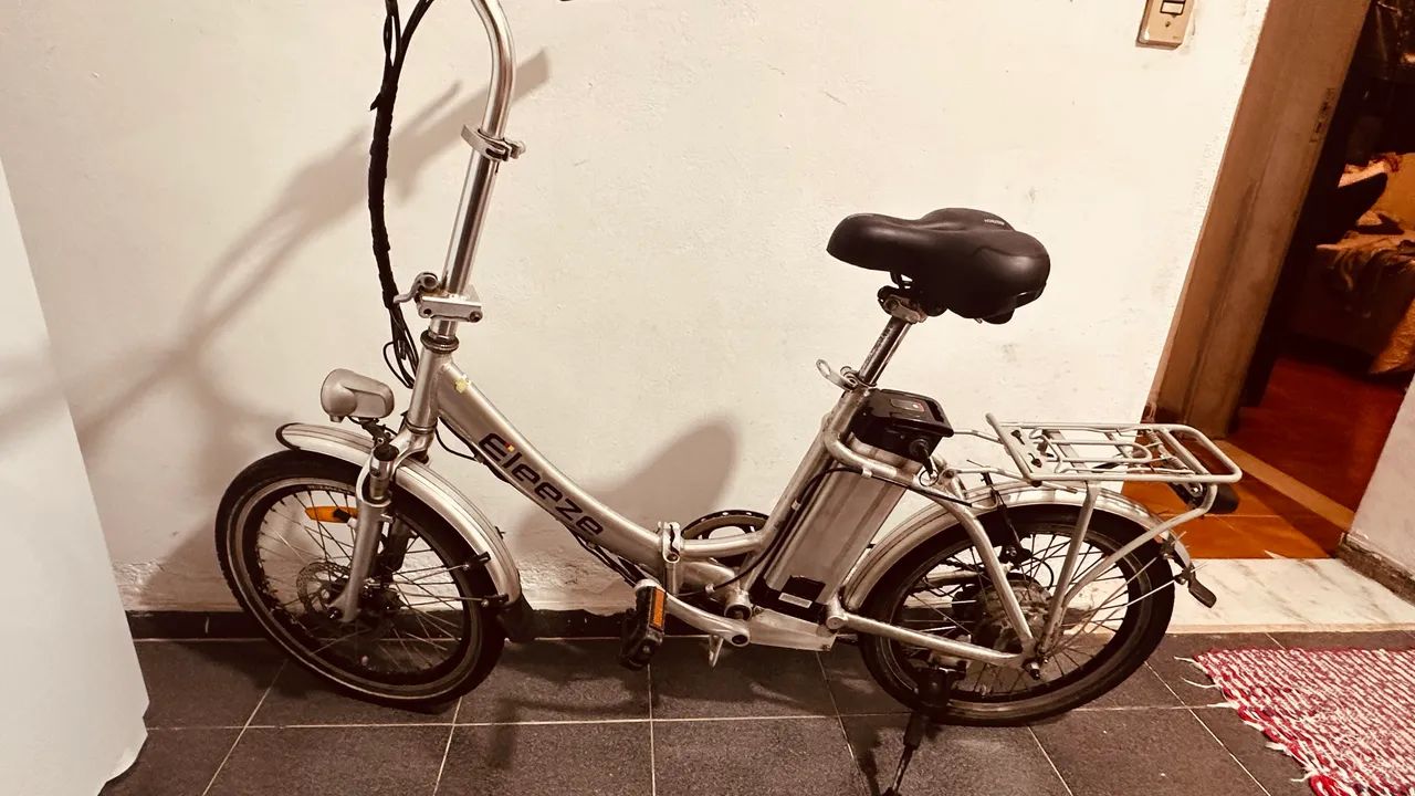 Bike elétrica ELEEZE