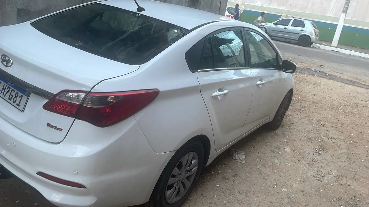 Hyundai Hb20S HB20S Comfort Plus 1.0 TB Flex 12V Mec. 2017