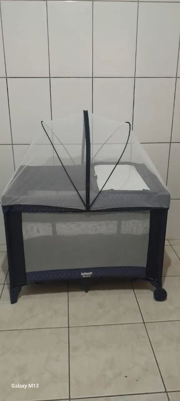 Berço portátil + colchão 