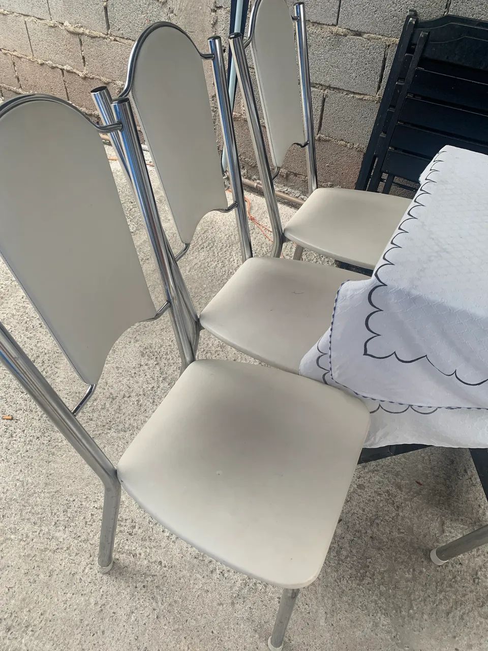 Mesa com 4 cadeiras