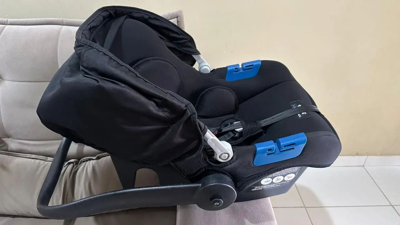 Carrinho de bebê e bebê conforto  - Foto 5