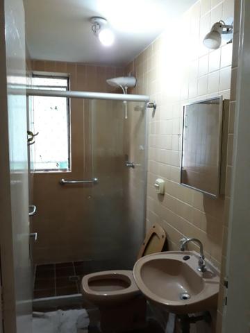 Apto 2qtos, 2 banheiros, varanda, garagem coberta, 350mil - Foto 3