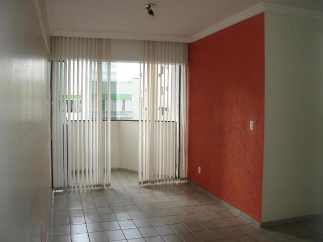 Apartamento no Edf. Cannes