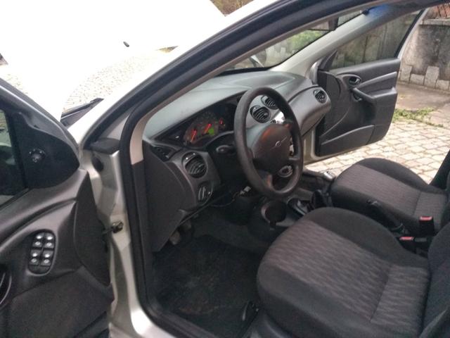 Ford Focus Sedan GLX - Foto 9