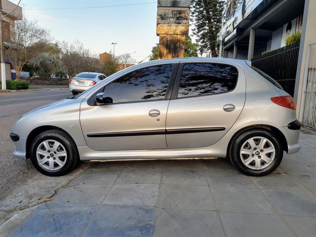 Peugeot 206 Pres 1.4 8 válvulas flex!! Completo ótimo estado!! - Foto 7