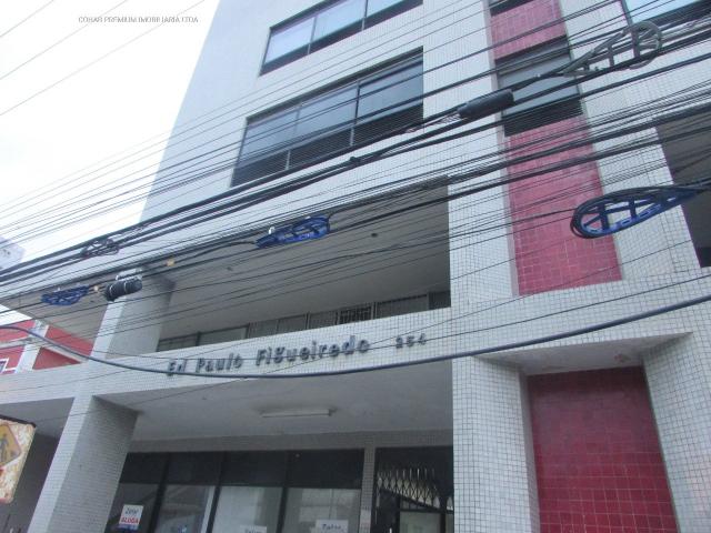 SALA COMERCIAL COM 27M², NO EDF PAULO FIGUEIREDO, NO CENTRO