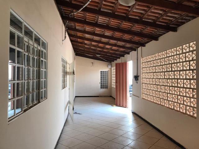 Vendo imóvel comercial com barracão comercial e escritório em anexo - Foto 2