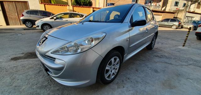 Peugeot 207 - Foto 2