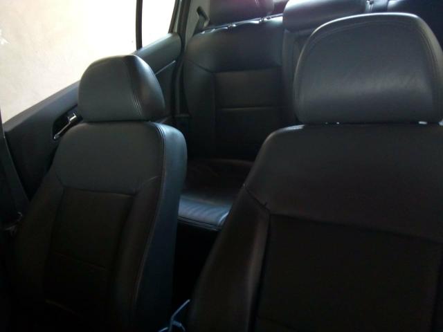 Vendo vectra elegance 2010,banco de couro rodas do vectra elite e câmbio manual - Foto 2