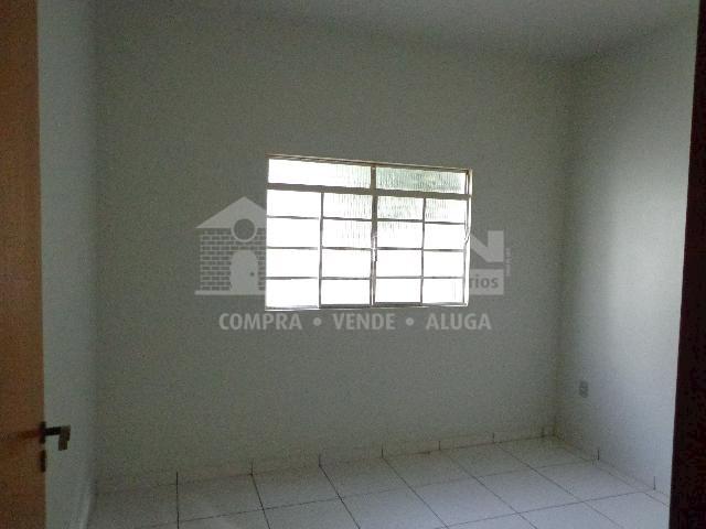 Casa para alugar com 2 dormitórios em Presidente roosevelt, Uberlândia cod:582339 - Foto 5