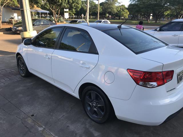 Cerato 2011 - Branco - Foto 4