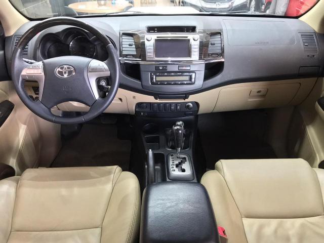 HILUX SW4 2014/2015 3.0 SRV 4X4 7 LUGARES 16V TURBO INTERCOOLER DIESEL 4P AUTOMÁTICO - Foto 3