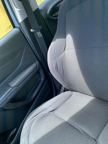 Onix 1.0 LT completo -2014 - Foto 11