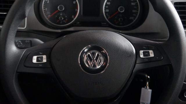VOLKSWAGEN FOX 1.0 MPI COMFORTLINE 12V FLEX 4P MANUAL - Foto 13