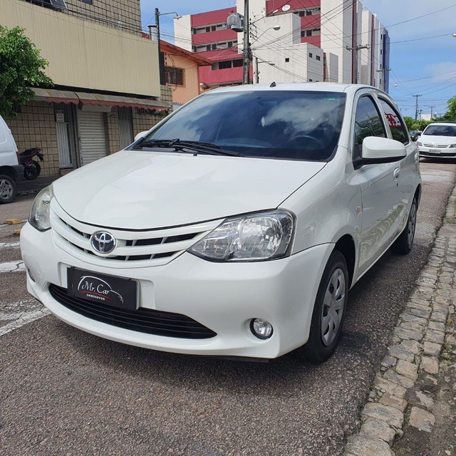 TOYOTA ETIOS 1.3X 2015