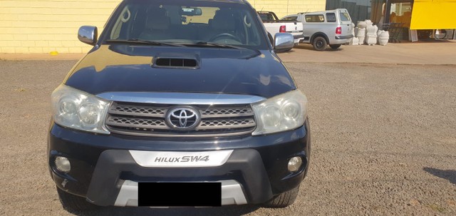 HILUX SW4 AUTOMÁTICA