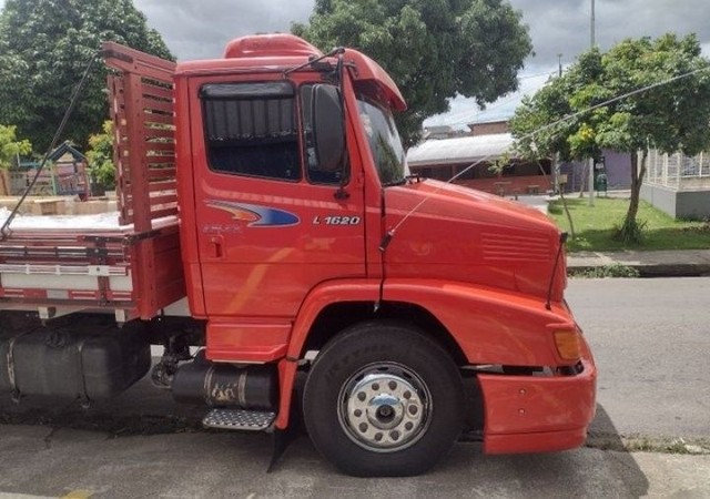 CAMINHÃO 1620 VW