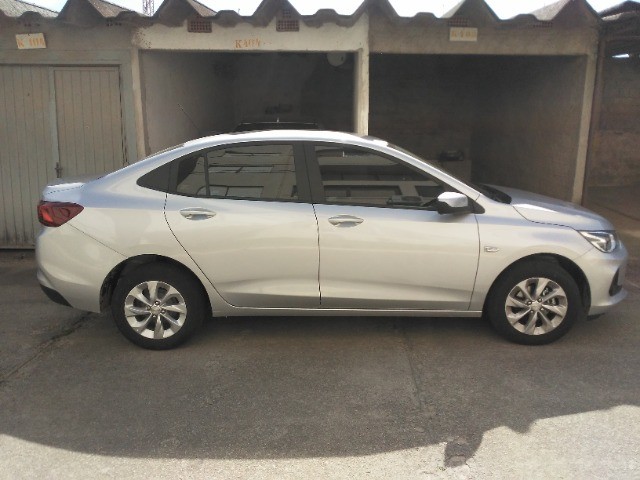 ONIX SEDÃ PLUS AT TB 20/20 2.200 KM
